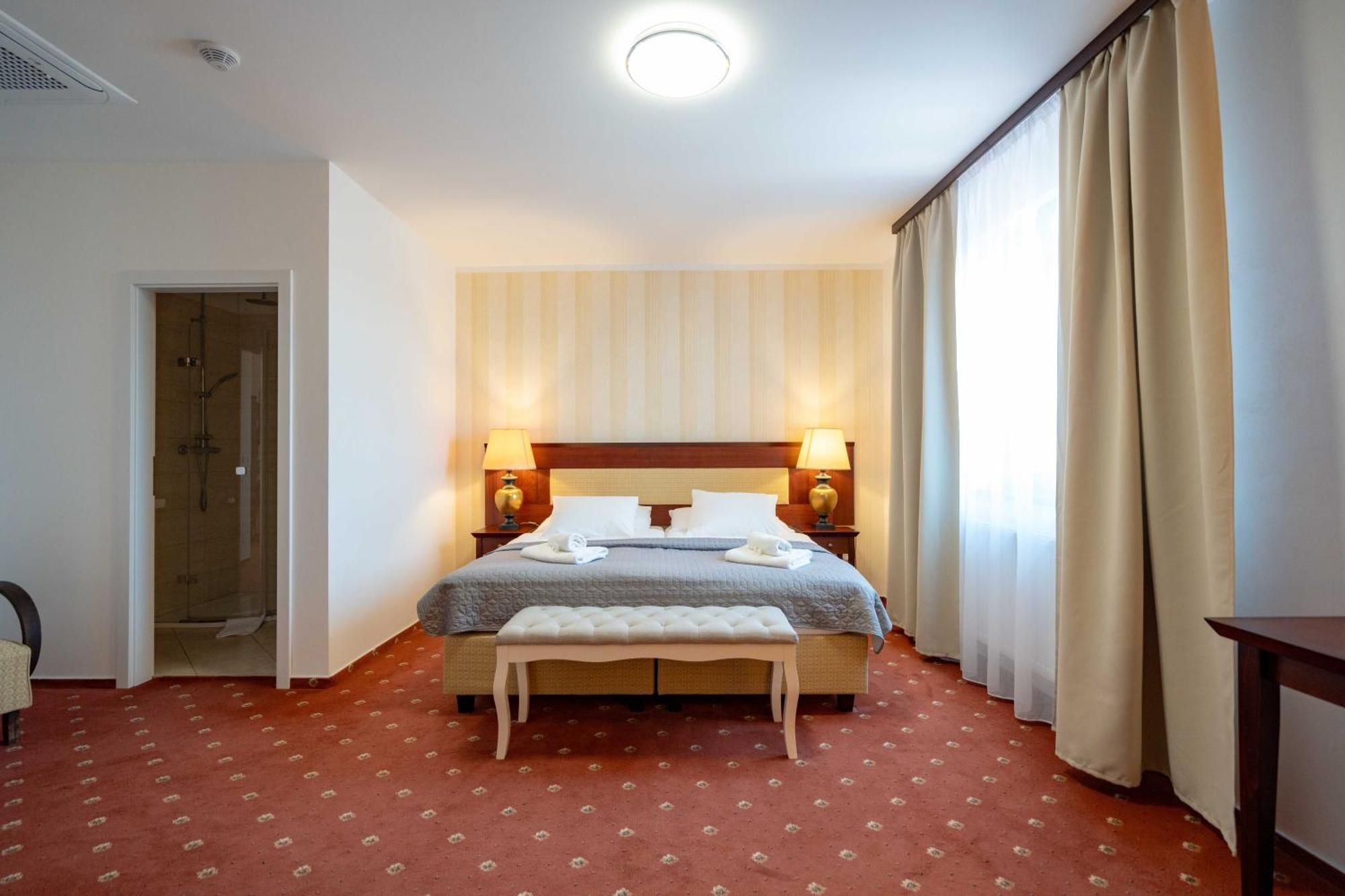 Hotel Volf Přeštice Eksteriør bilde