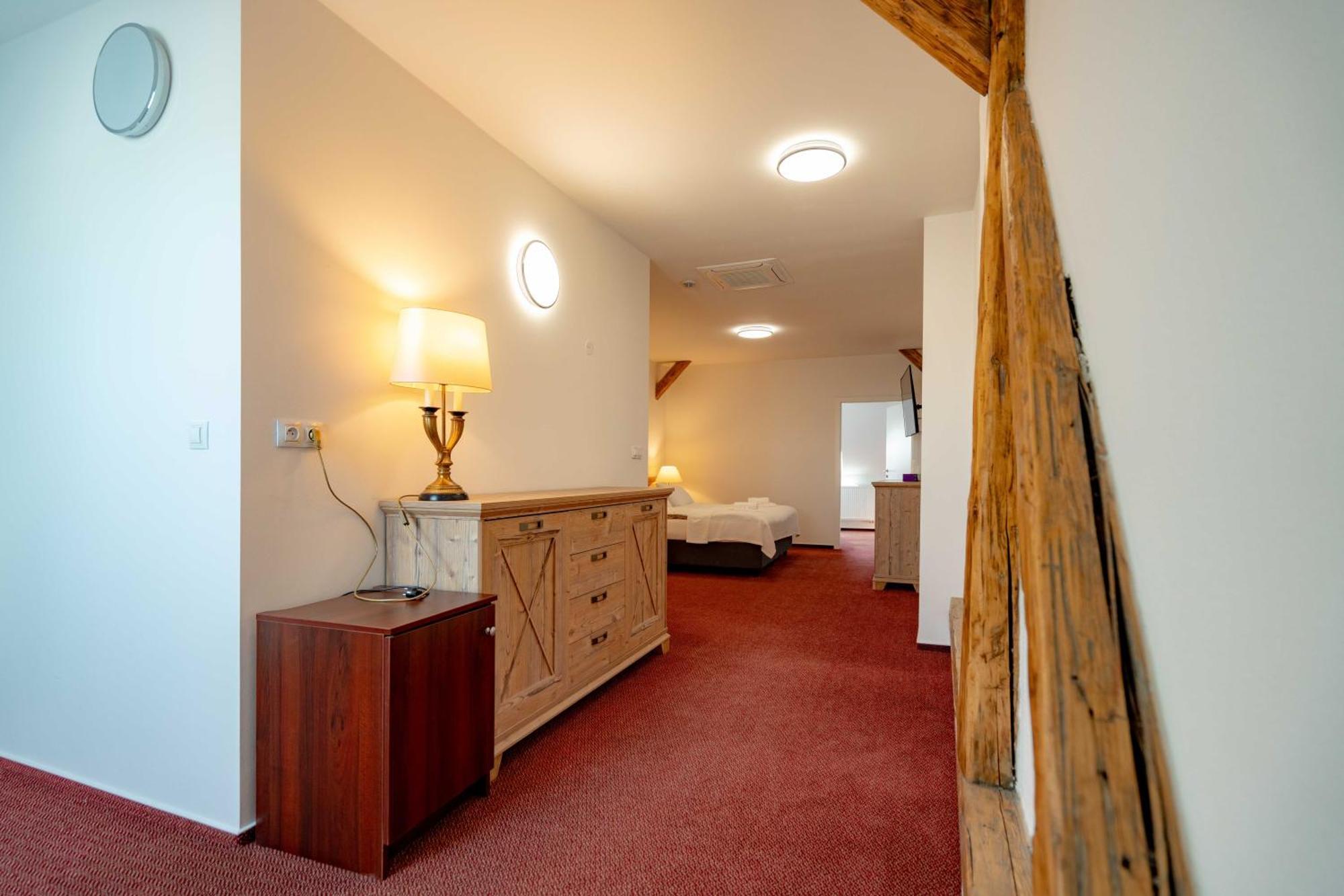 Hotel Volf Přeštice Eksteriør bilde