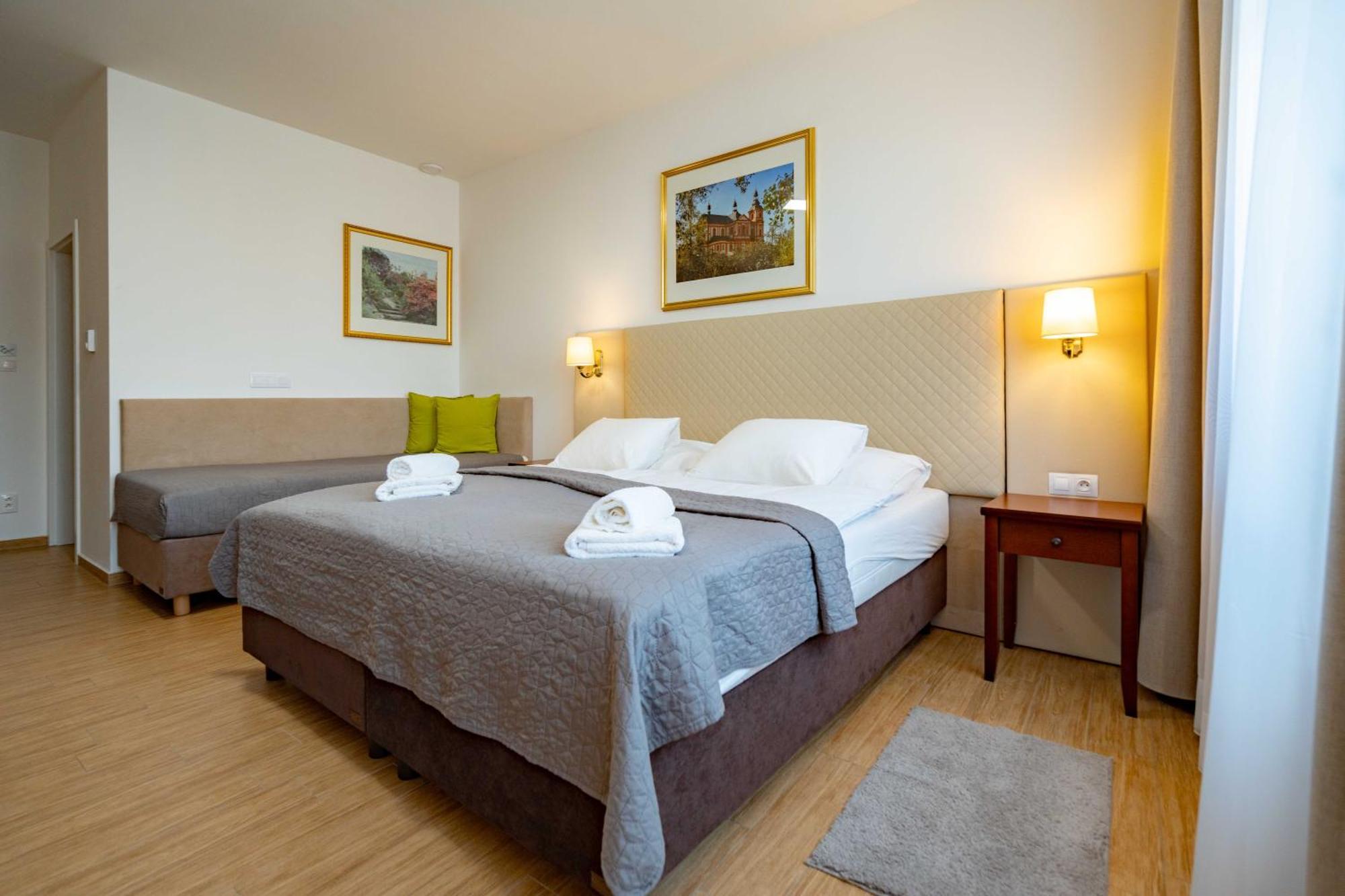Hotel Volf Přeštice Eksteriør bilde
