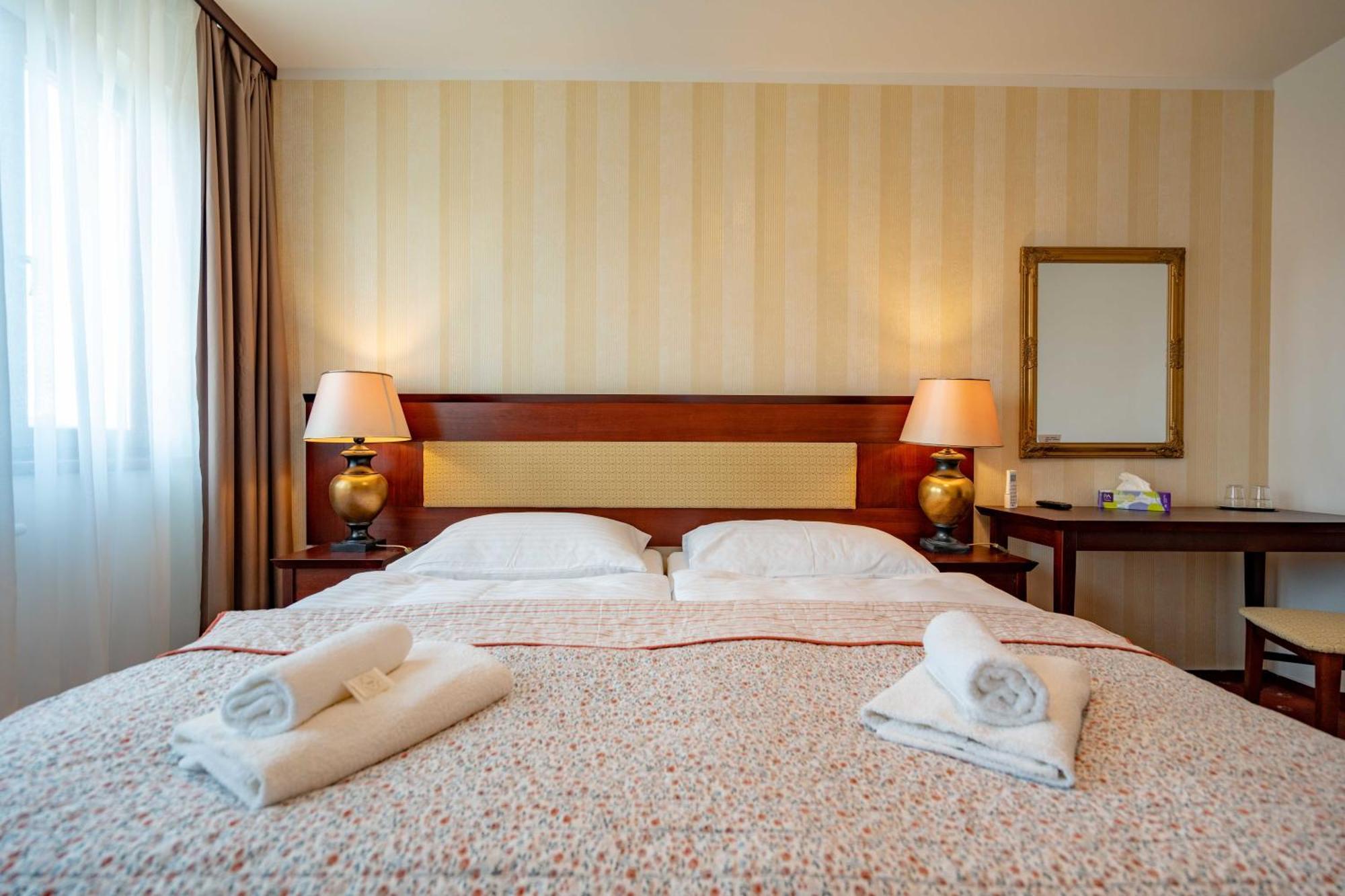 Hotel Volf Přeštice Eksteriør bilde