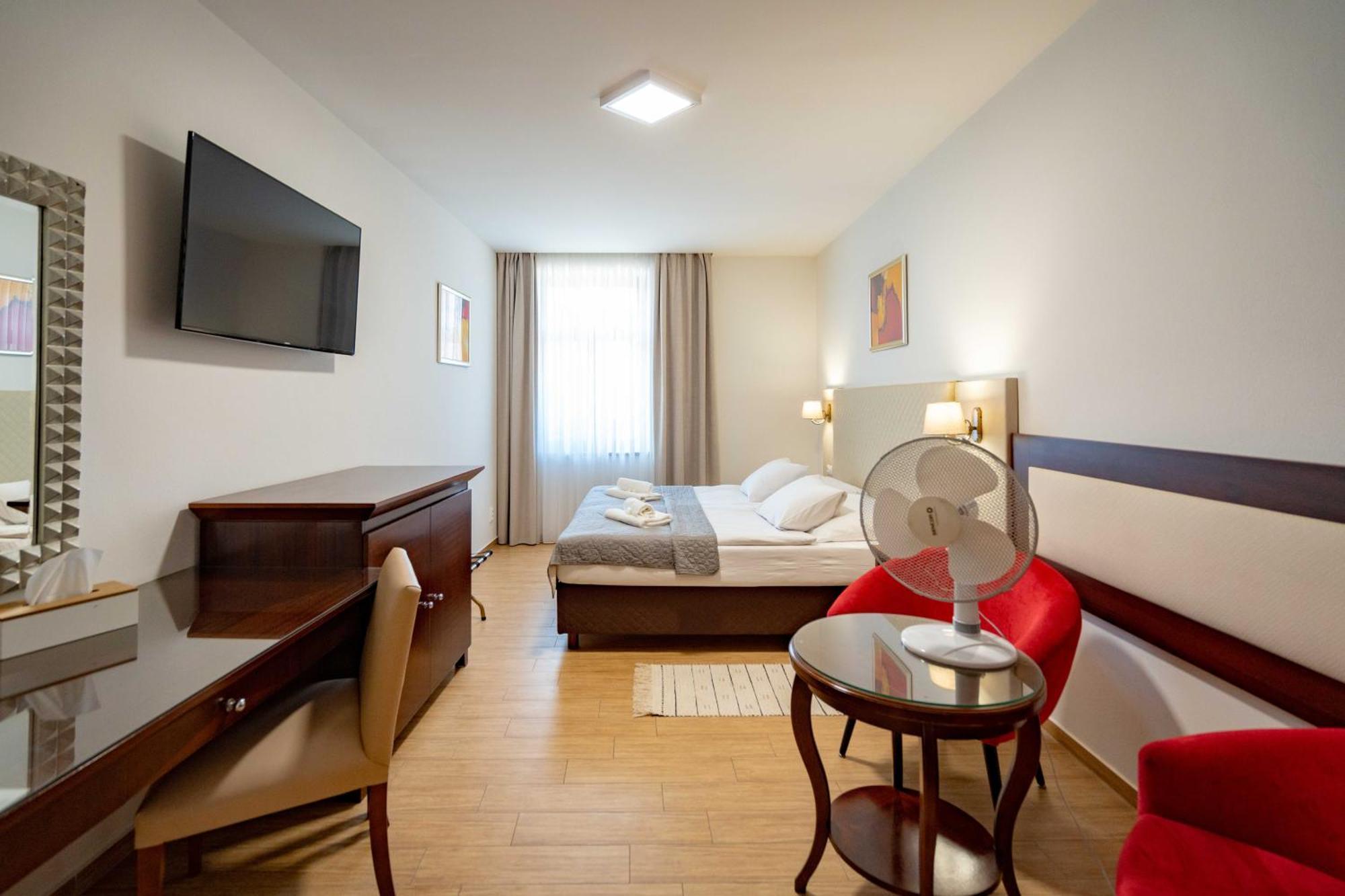 Hotel Volf Přeštice Eksteriør bilde