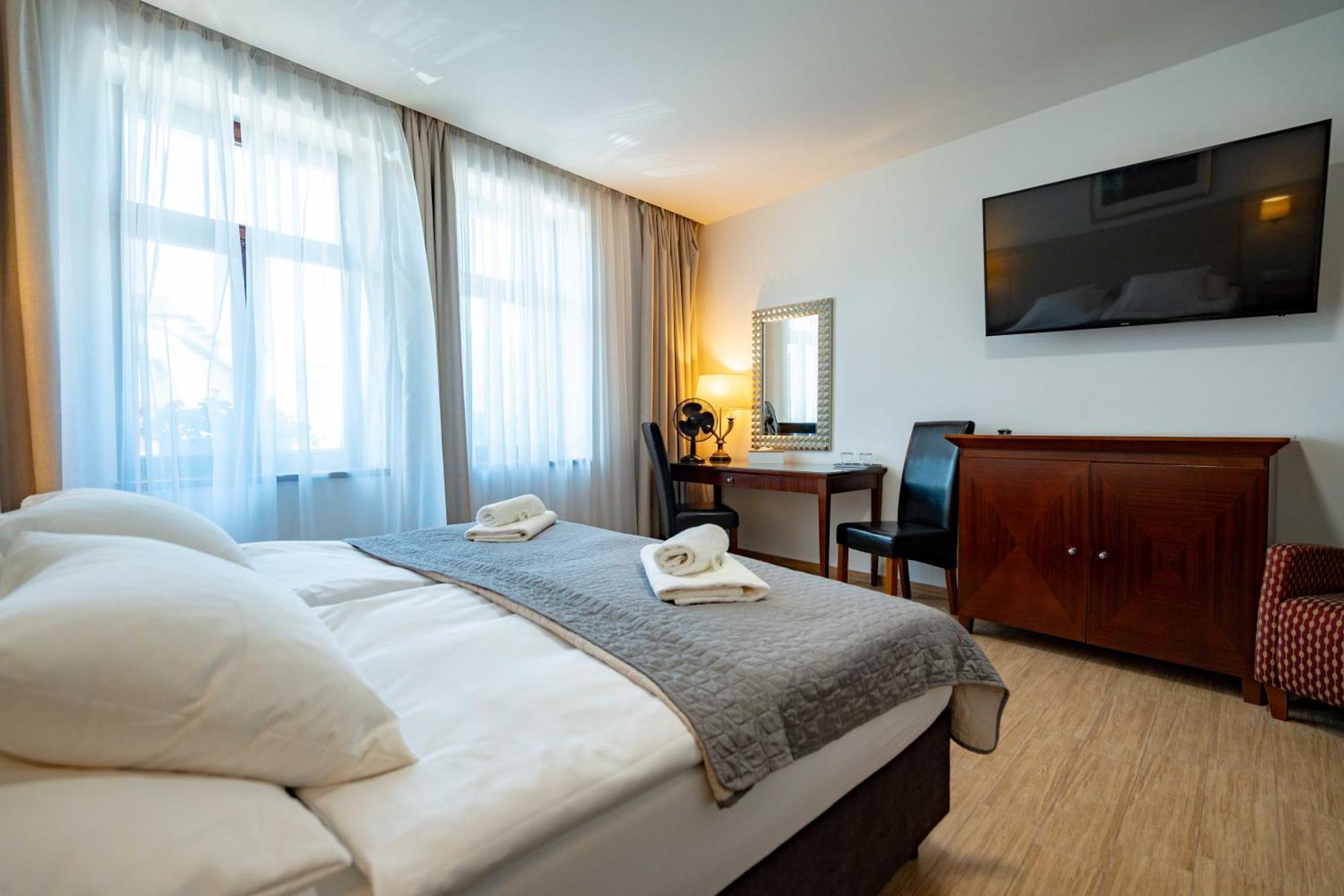 Hotel Volf Přeštice Eksteriør bilde
